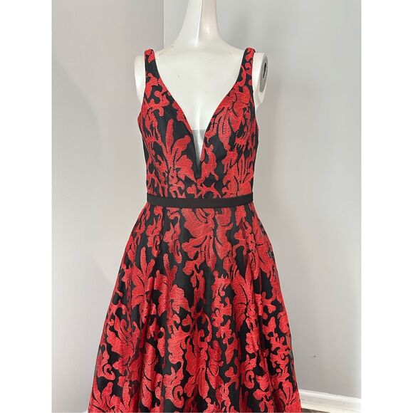 JOVANI PROM COLLECTION JVN55932 - Picture 4 of 9